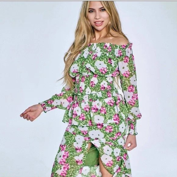 Bar III Tops - Bar III Women's XXL Full Bloom Off Shoulder Smocked Long‎ Sleeve Blouse Top